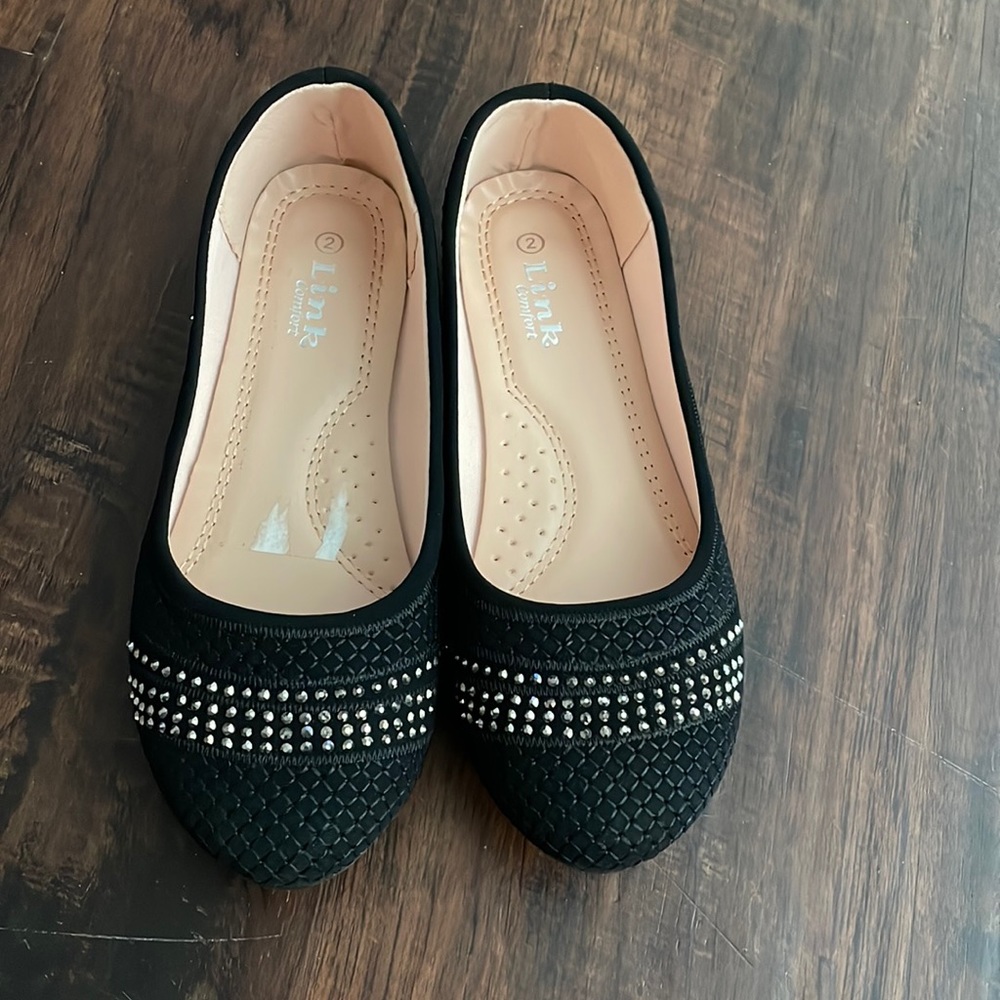 Girls shoes
